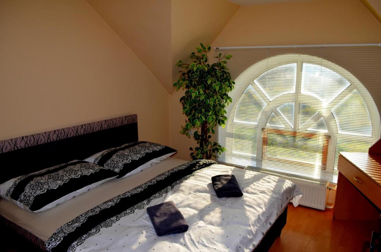 Apartmany Riviera A Chalupa Riviera Liptov, เบเชนยอวา ภายนอก รูปภาพ