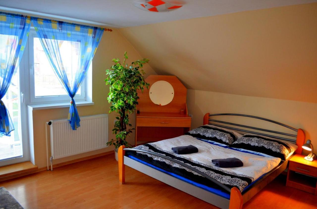 Apartmany Riviera A Chalupa Riviera Liptov, เบเชนยอวา ภายนอก รูปภาพ