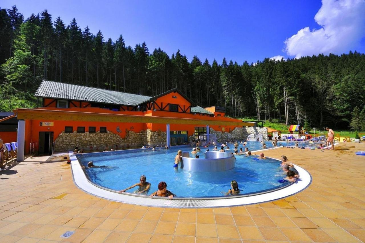 Apartmany Riviera A Chalupa Riviera Liptov, เบเชนยอวา ภายนอก รูปภาพ