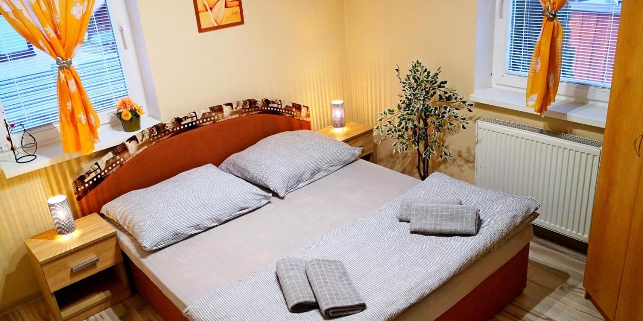 Apartmany Riviera A Chalupa Riviera Liptov, เบเชนยอวา ภายนอก รูปภาพ