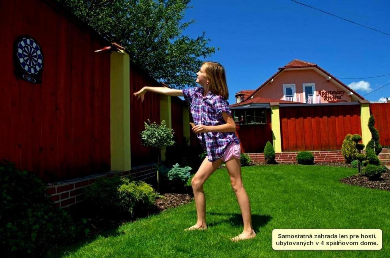Apartmany Riviera A Chalupa Riviera Liptov, เบเชนยอวา ภายนอก รูปภาพ